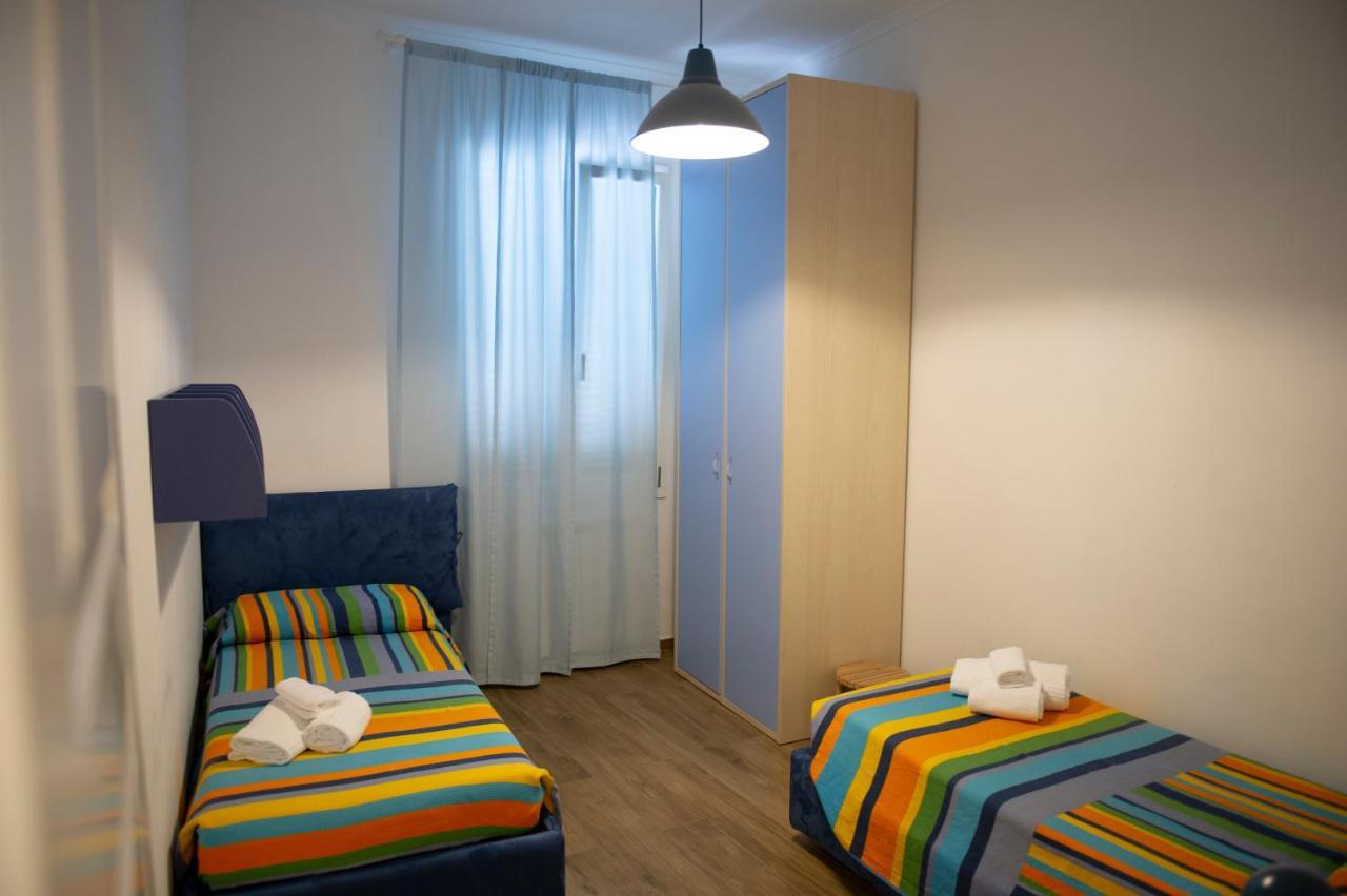 Color Apartment Monopoli Extérieur photo