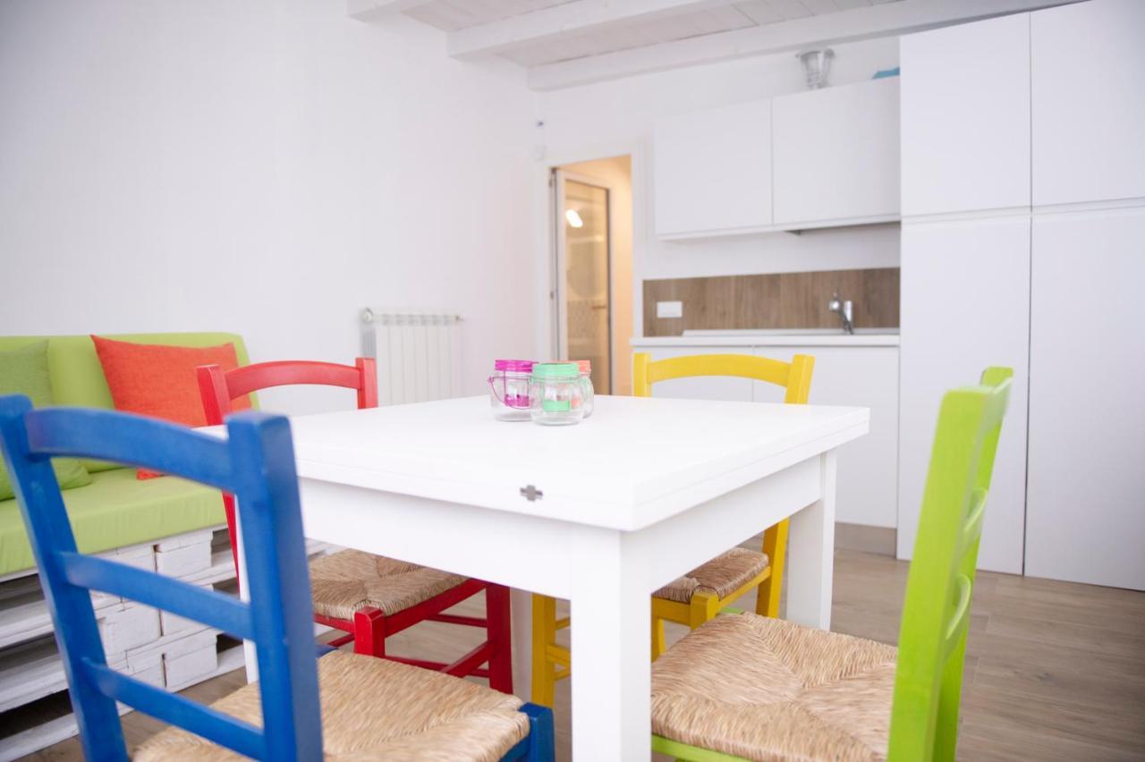 Color Apartment Monopoli Extérieur photo
