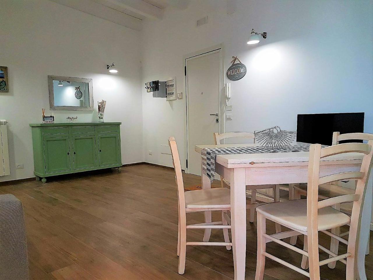 Color Apartment Monopoli Extérieur photo