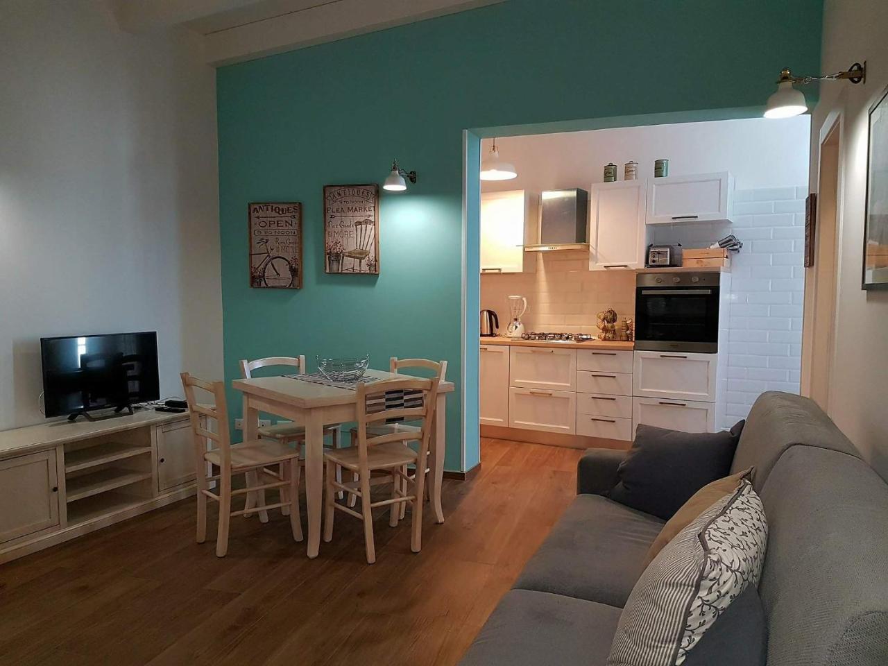 Color Apartment Monopoli Extérieur photo