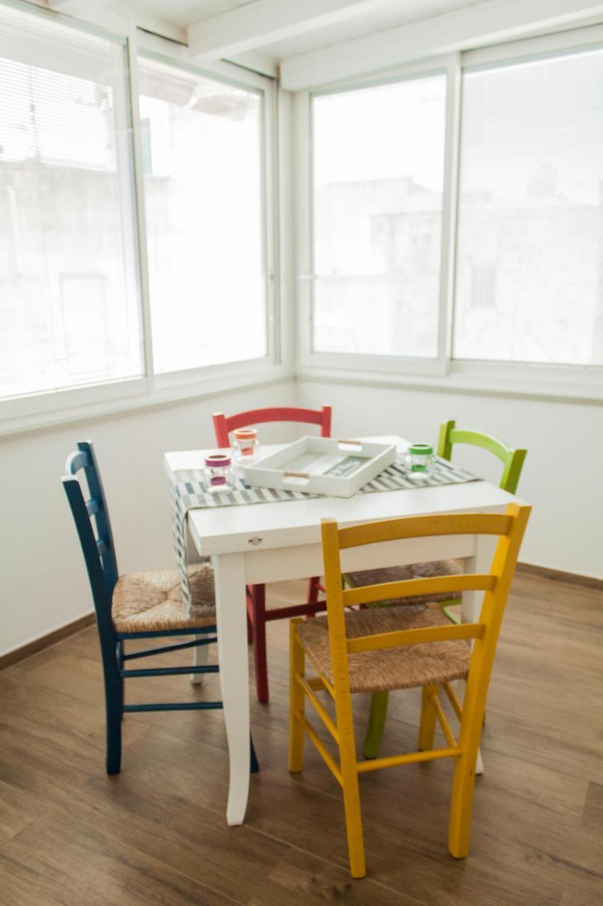 Color Apartment Monopoli Extérieur photo