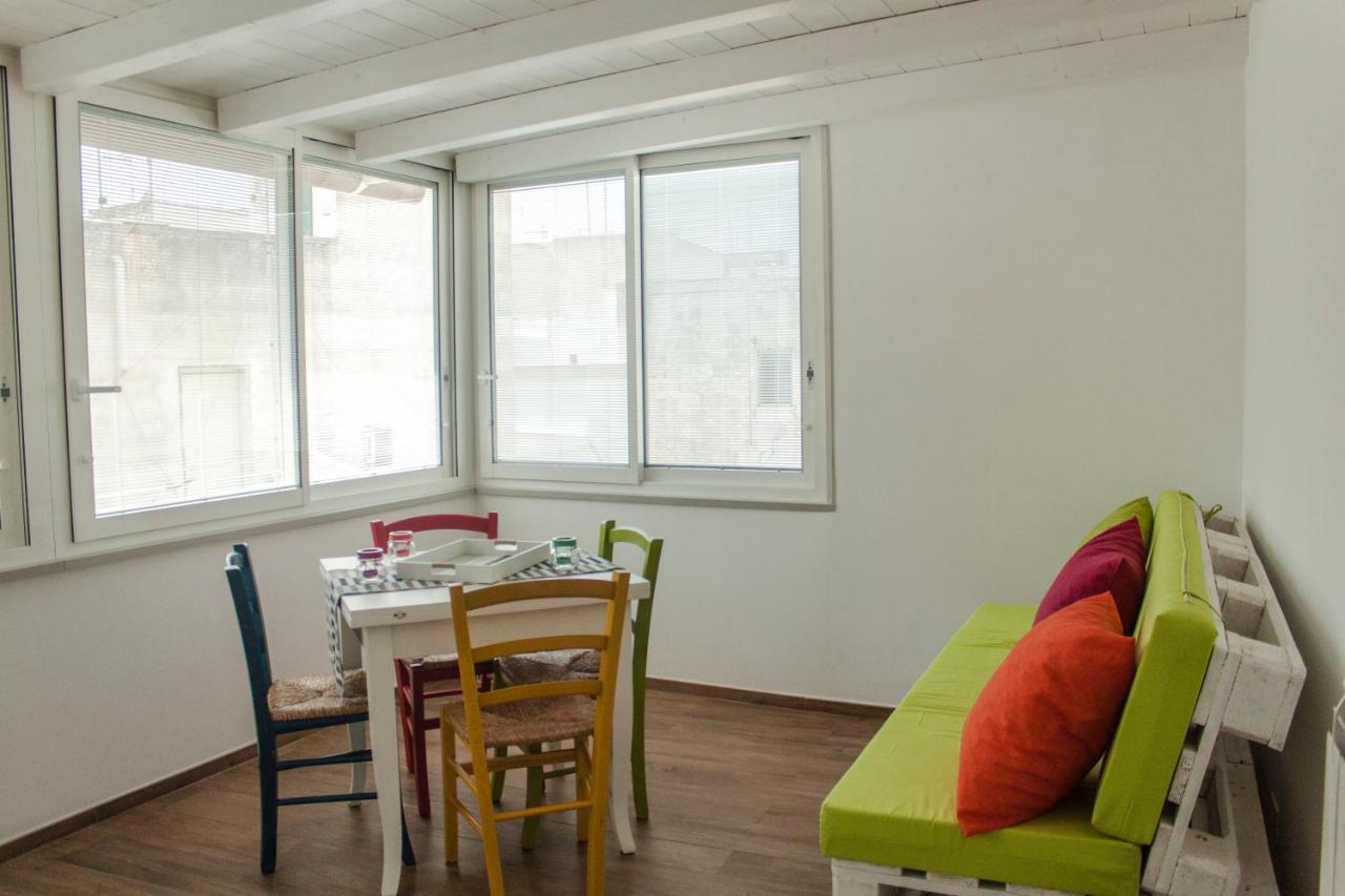 Color Apartment Monopoli Extérieur photo