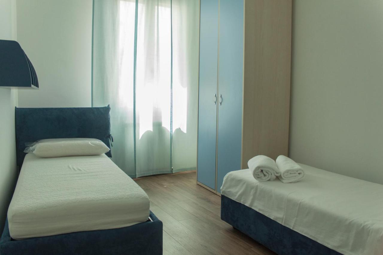 Color Apartment Monopoli Extérieur photo